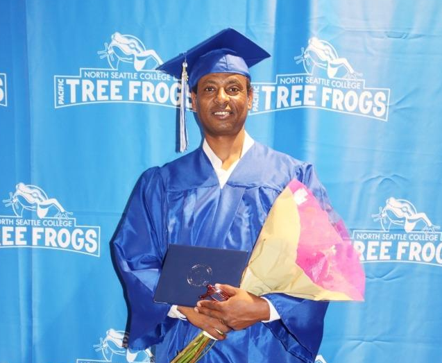 Eyob Gobozay graduation portrait